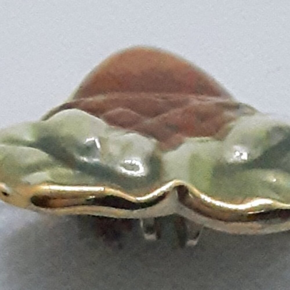 Nature Nut ...  NEW Collectable 22kt gold trimmed acorn pin - Picture 8 of 11